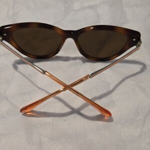 Max &Co MO0101 52E TORTOISE Havana  Women's Sunglasses. SIZE: 54/16/140